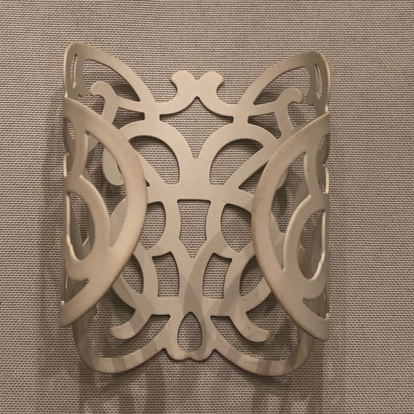 ‼️5 FOR $25🇺🇸 NWOT Ivory Cuff Bracelet - Picture 5 of 5